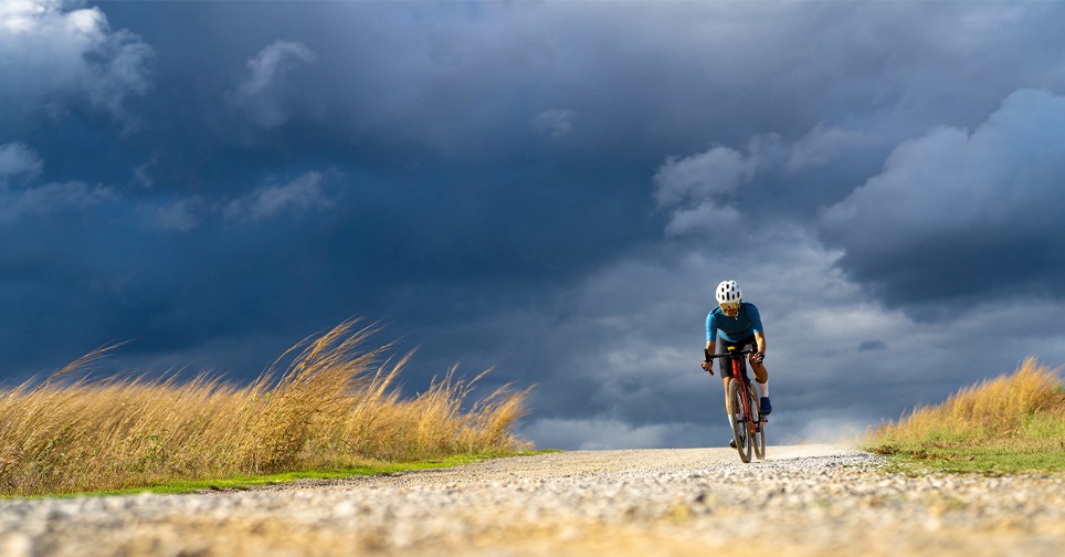 Come affrontare un temporale improvviso in bici